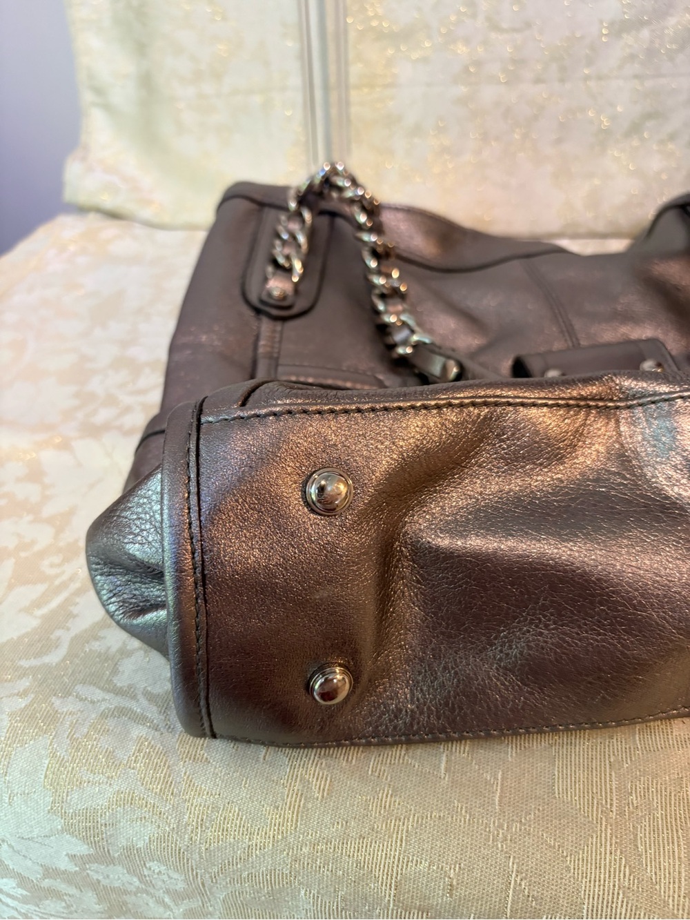 b. makowsky Metallic Pewter Leather Chain-Handle Shoulder Bag - Picture 14 of 15
